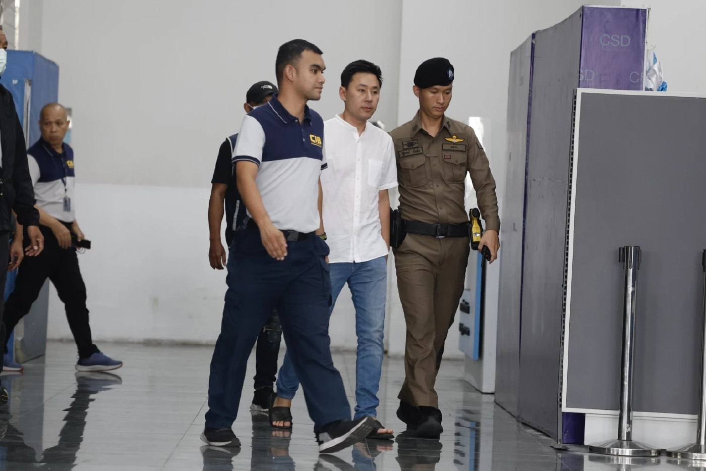 ทนายตั้ม