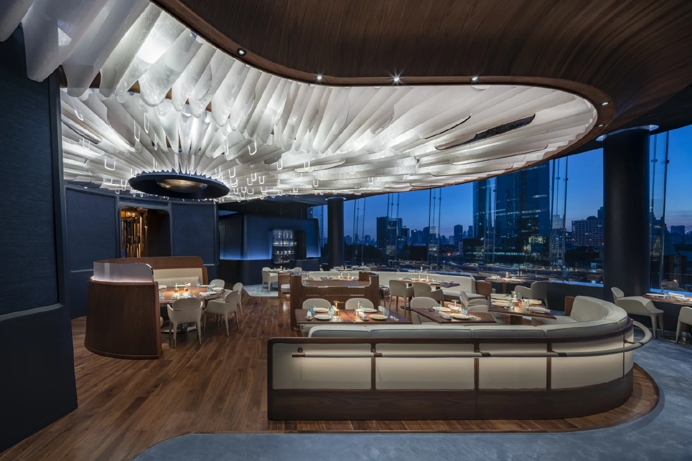 Blue by Alain Ducasse คว้ารางวัล “Best French Restaurant”  ตอกย้ำแลนด์มาร์คไฟน์ไดนิ่งโลก