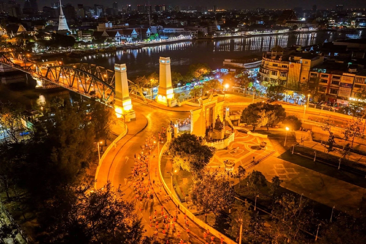 MEA ปลุกพลังงานเมือง จัดทัพนักวิ่งนับพันในงาน "MEA SPARK RUN" วิ่งชมประวัติศาสตร์ย่านพระนคร นำยอดสมัครกว่า 2.1 ล้านบาท สมทบทุนมูลนิธิรามาธิบดีฯ และมูลนิธิสายใจไทยฯ ส่งต่อแสงสว่างสู่สังคมไทย