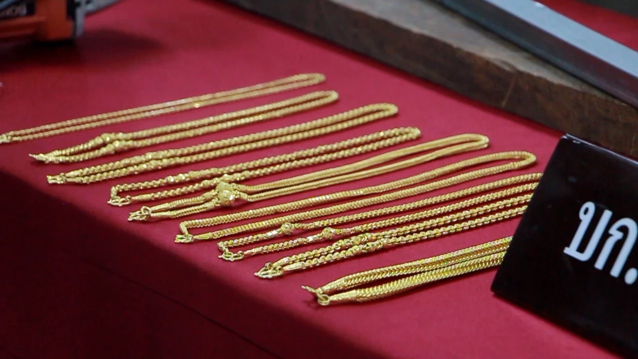 ไม่รอด! ตร.ภาค 4 รวบพ่อค้าขายบะหมี่โจรชิงทอง 26 บาท