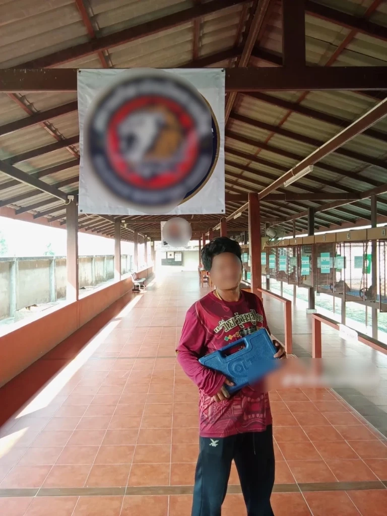 รองผบ.ตร. จี้ “แอล ชายคลั่ง” มอบตัว เล็งเอาผิดคนช่วยหนี