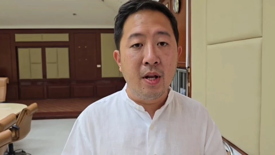 "น็อต ภูวนาถ" บุกทวงคำตอบบัตรเขย่ง กว่า 7,000 ใบ จี้นับคะแนนใหม่ยกเขต 1