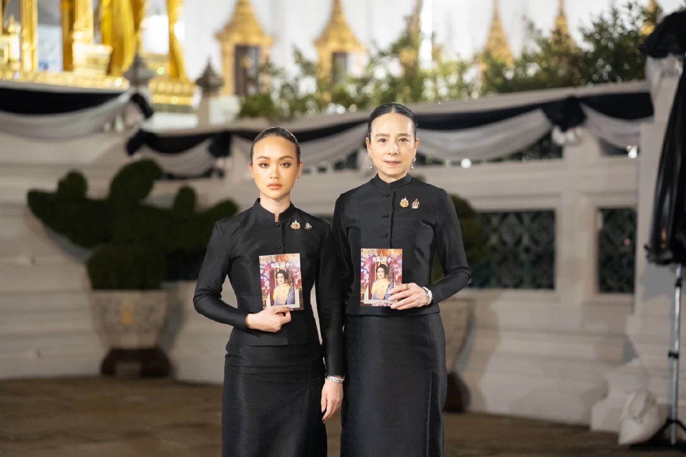 เมืองไทยประกันภัย-สมาคมกีฬาฟุตบอลฯ ร่วมเป็นเจ้าภาพบำเพ็ญกุศลและวางพวงมาลาถวายสักการะ พระบรมศพสมเด็จพระนางเจ้าสิริกิติ์ พระบรมราชินีนาถ พระบรมราชชนนีพันปีหลวง