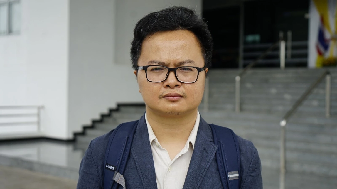 นายอานนท์ นำภา ทนายความ