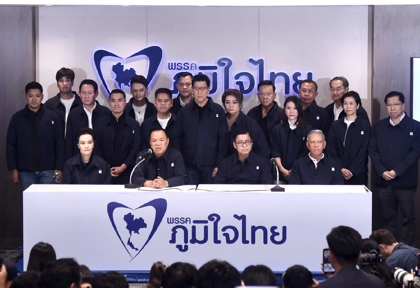 "ไอเดีย" รายงานตัว สส.คนแรก - เปิดคิวพรรคฯ รายงานตัวสัปดาห์หน้า