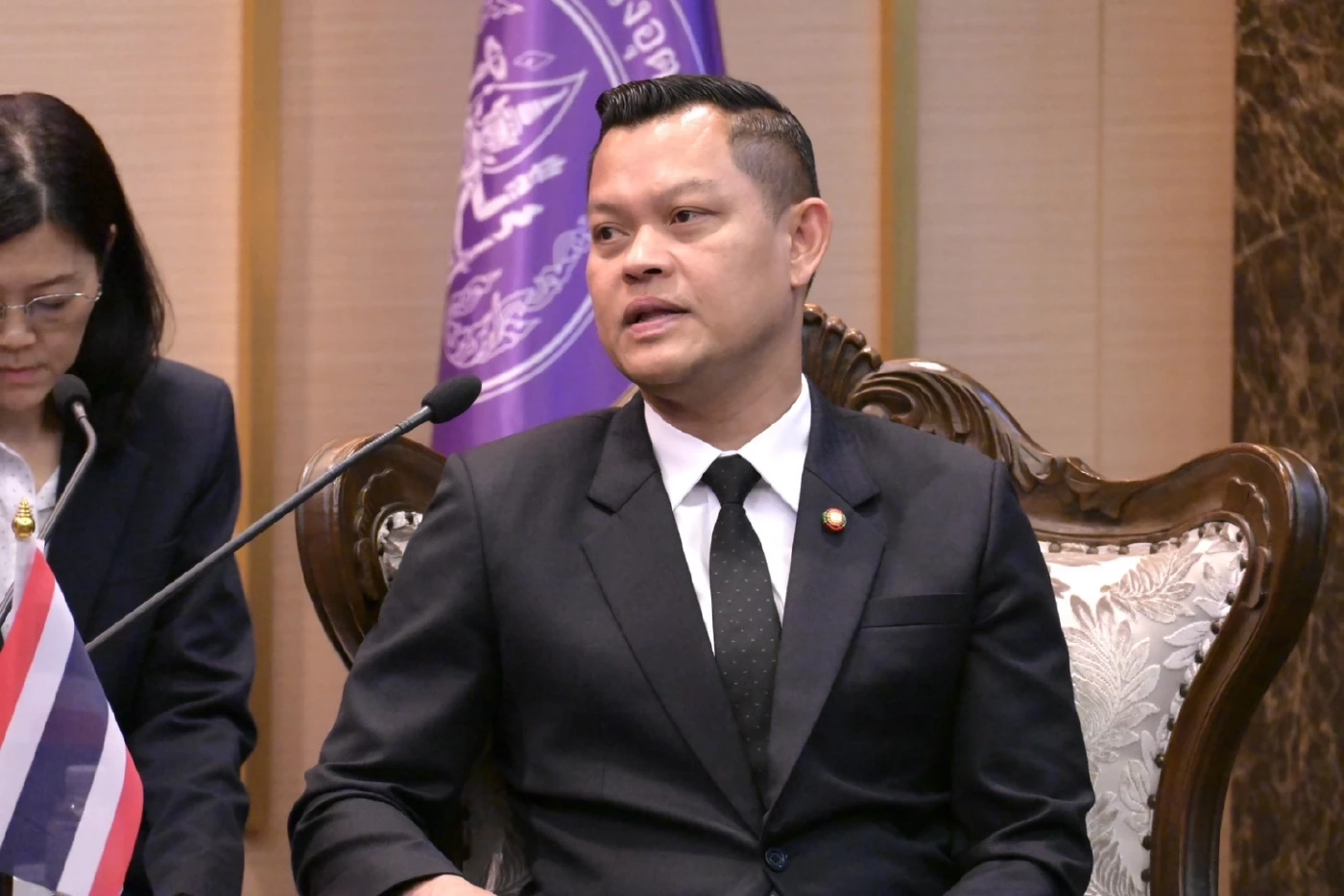 นายธนกร วังบุญคงชนะ รัฐมนตรีว่าการกระทรวงอุตสาหกรรม 