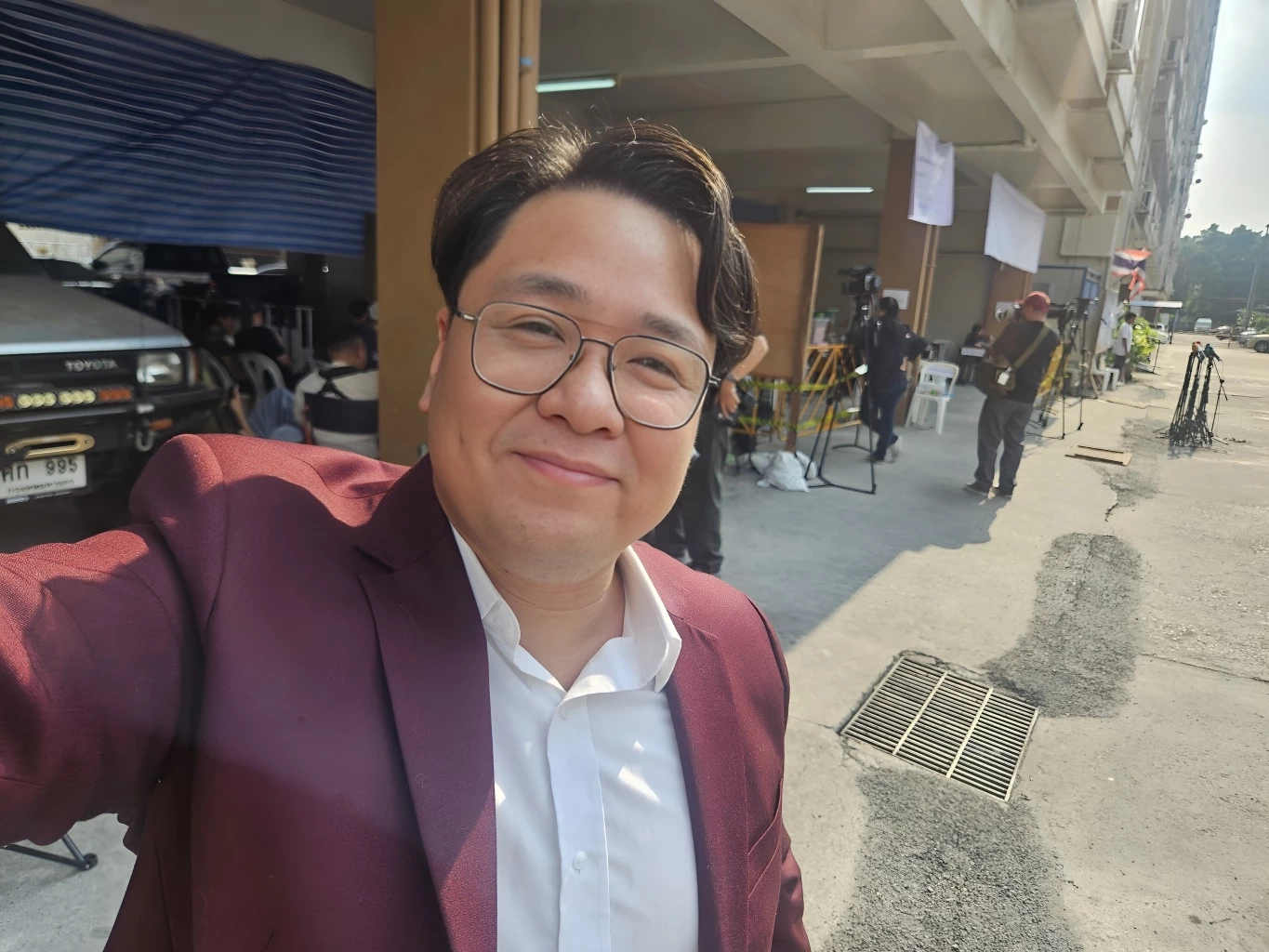 "กูรูไอที" ตั้งข้อสังเกต "บัตรลงคะแนนสีชมพูใหม่" ไม่มี "เลขต้นขั้ว" มอง "ขวาก็เหว ซ้ายก็เหว"