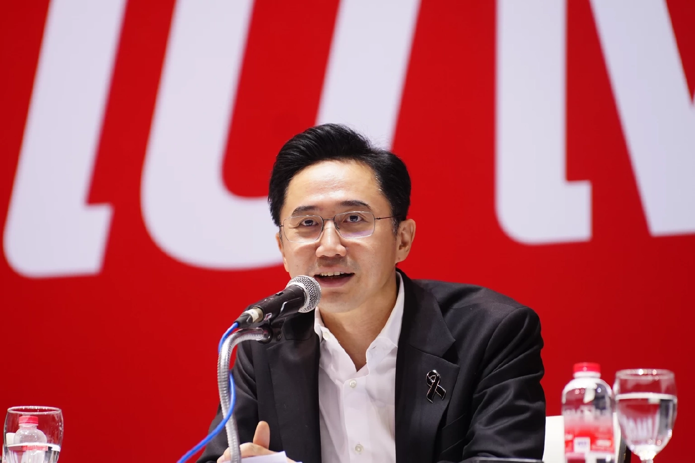 "ยศชนัน" ลั่นไม่ทิ้งพรรคแดงไปไหน ปูทางทวงคืนชัยชนะครั้งหน้า