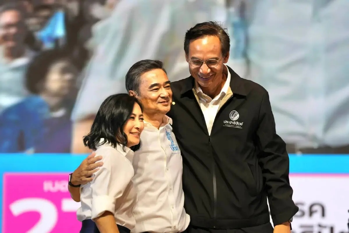 "อภิสิทธิ์" ฉะใครประกาศ "ปราบโกง" แต่เมินตรวจสอบ "ชั้น 14 - คลิปอังเคิล"