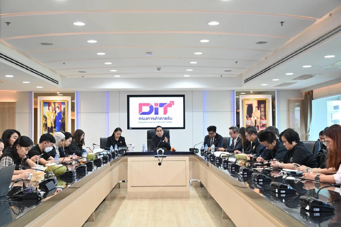 พาณิชย์กางแผนเน้นเชิงรุก ดูแลสินค้าเกษตร - ค่าครองชีพ