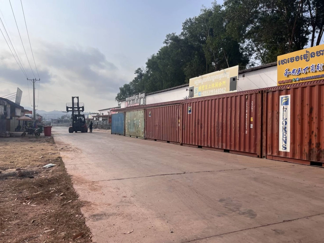 ทร. แจงวางตู้คอนเทนเนอร์ชายแดน "ตราด" สกัดเหตุเผชิญหน้า