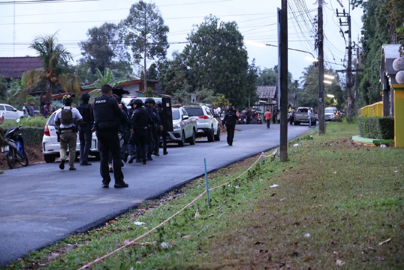 ตร.แจ้ง 6 ข้อหาหนัก ชายคลั่งกราดยิงใน รร. คร่าชีวิต ผอ.หญิง