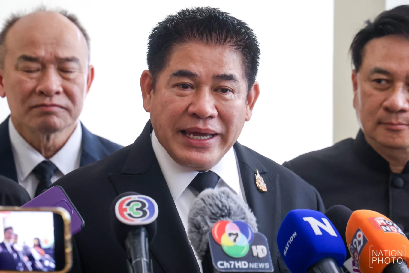 ร้อยเอกธรรมนัส พรหมเผ่า ประธานที่ปรึกษาพรรคกล้าธรรม