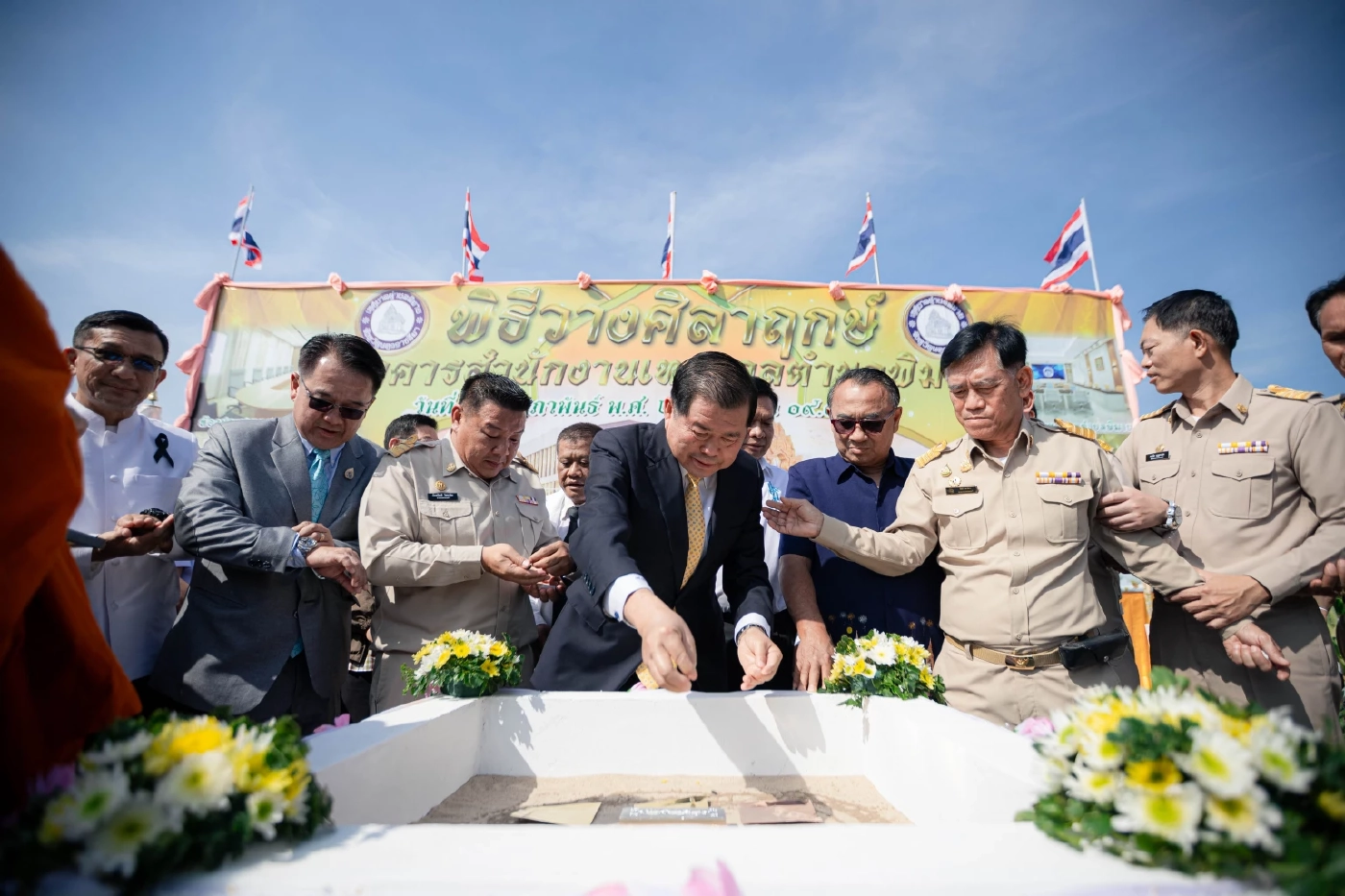 "นิพนธ์” เป็นประธานวางศิลาฤกษ์ ตึกสำนักงานเทศบาลตำบลพิมาย หลังรอมา 27 ปี