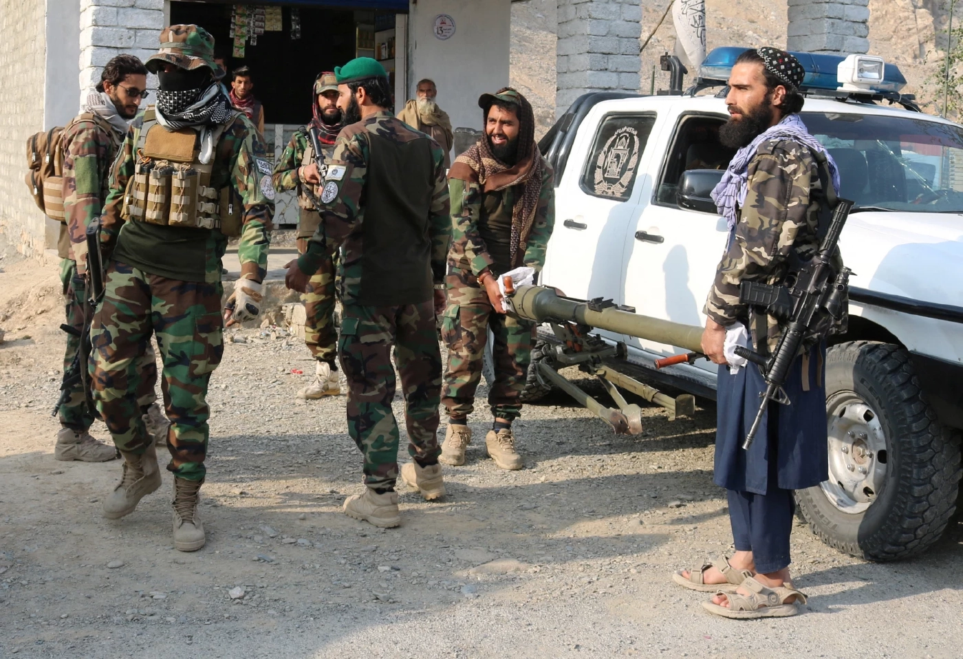 “ตาลีบัน” ขอเจรจากับ "ปากีสถาน" หลังอัฟกานิสถานถูกถล่มหนัก