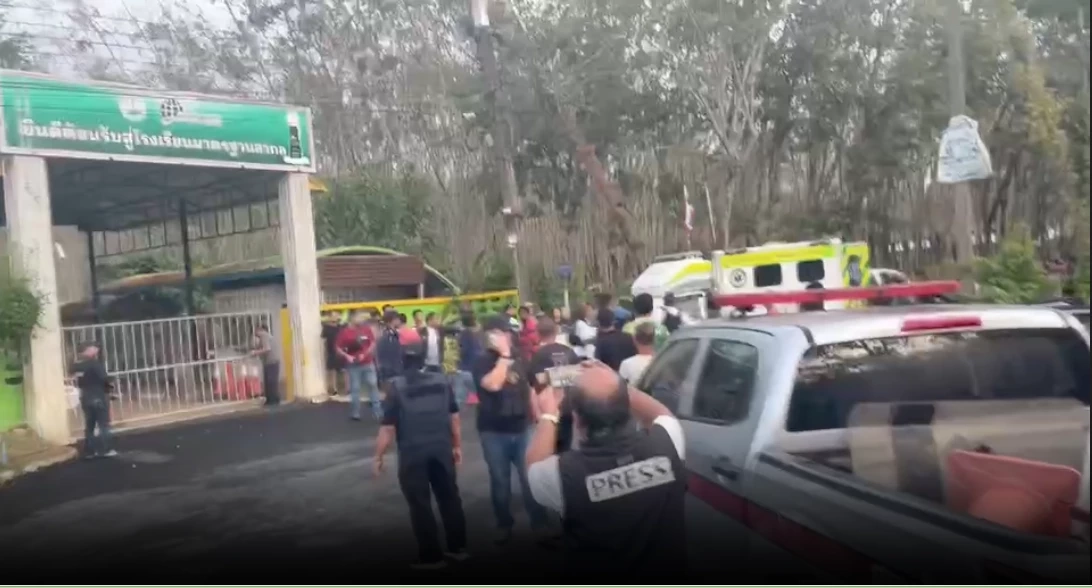 ด่วน! คนคลั่งควงอาวุธสงคราม กราดยิง-จับตัวประกันใน รร.สงขลา มีคนบาดเจ็บ