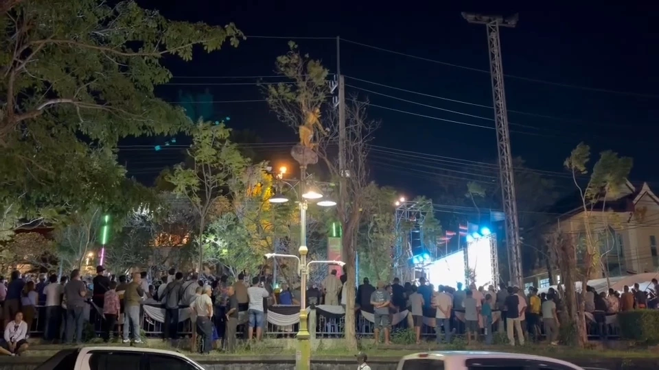 "อภิสิทธิ์" ปลุกคนตรังฟื้น "การเมืองสุจริต" - รักษาเมืองหลวง