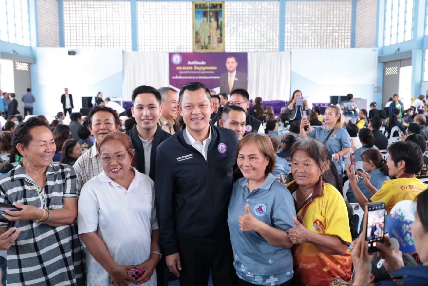 “ธนกร” ลงพื้นที่มหาสารคาม ยกระดับสินค้าวิสาหกิจชุมชนสู่สากล