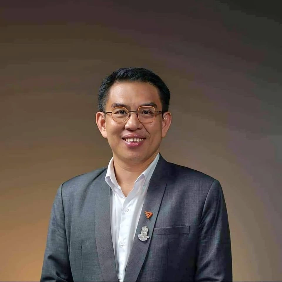 "วิโรจน์" เตรียมตรวจ "คิวอาร์โค้ด-บาร์โค้ด" บัตรเลือกตั้ง" หาก "คิวอาร์โค้ด" แต่ละใบไม่ซ้ำ ก็ชัดแล้วว่า "ไม่ลับ"