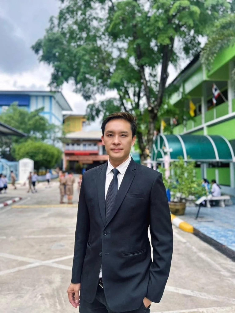 "สว." จี้ "กกต.-รมว.ดีอี" อย่านิ่ง ปม "คลิปเสียงนักการเมือง"