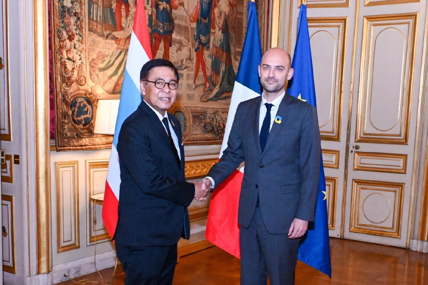"สีหศักดิ์" พบ "รมว.กต.ฝรั่งเศส" แจงสถานการณ์ไทย-กัมพูชา