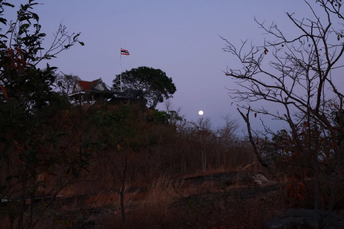 สรุปสถานการณ์ไฟป่าชายแดน ไทย-กัมพูชา ยังปะทุ 3 จุด เผยสาเหตุ