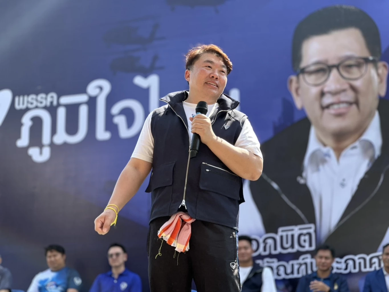 นายสิริพงศ์ อังคสกุลเกียรติ ผู้สมัคร สส.ศรีสะเกษ เขต 1 พรรคภูมิใจไทย