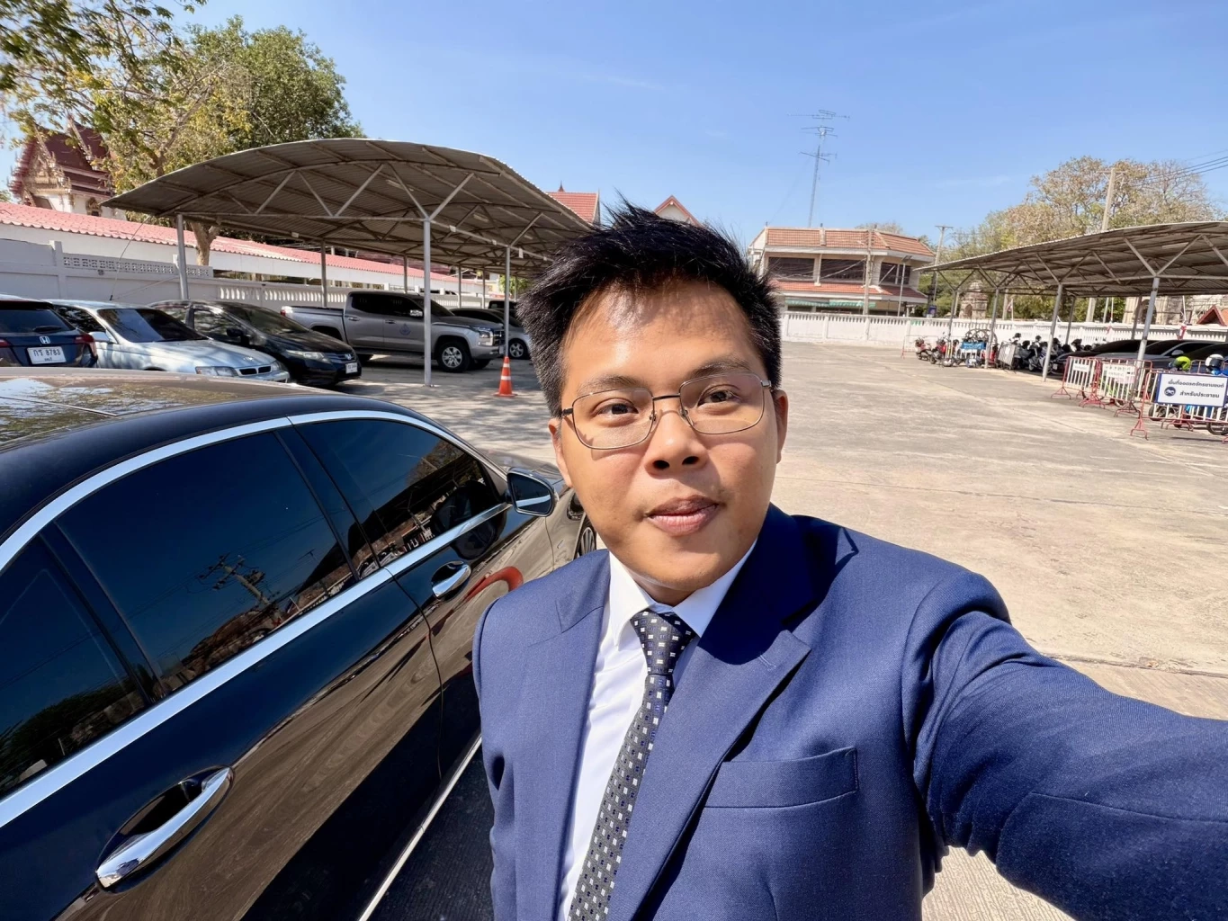 "ทนายนรเศรษฐ์" ประกาศทำคดี ช่วย "เจ๊ตอง-เฟิร์น" หลัง โดน ผอ.เลือกตั้งเขตที่ 1 ชลบุรีฟ้อง