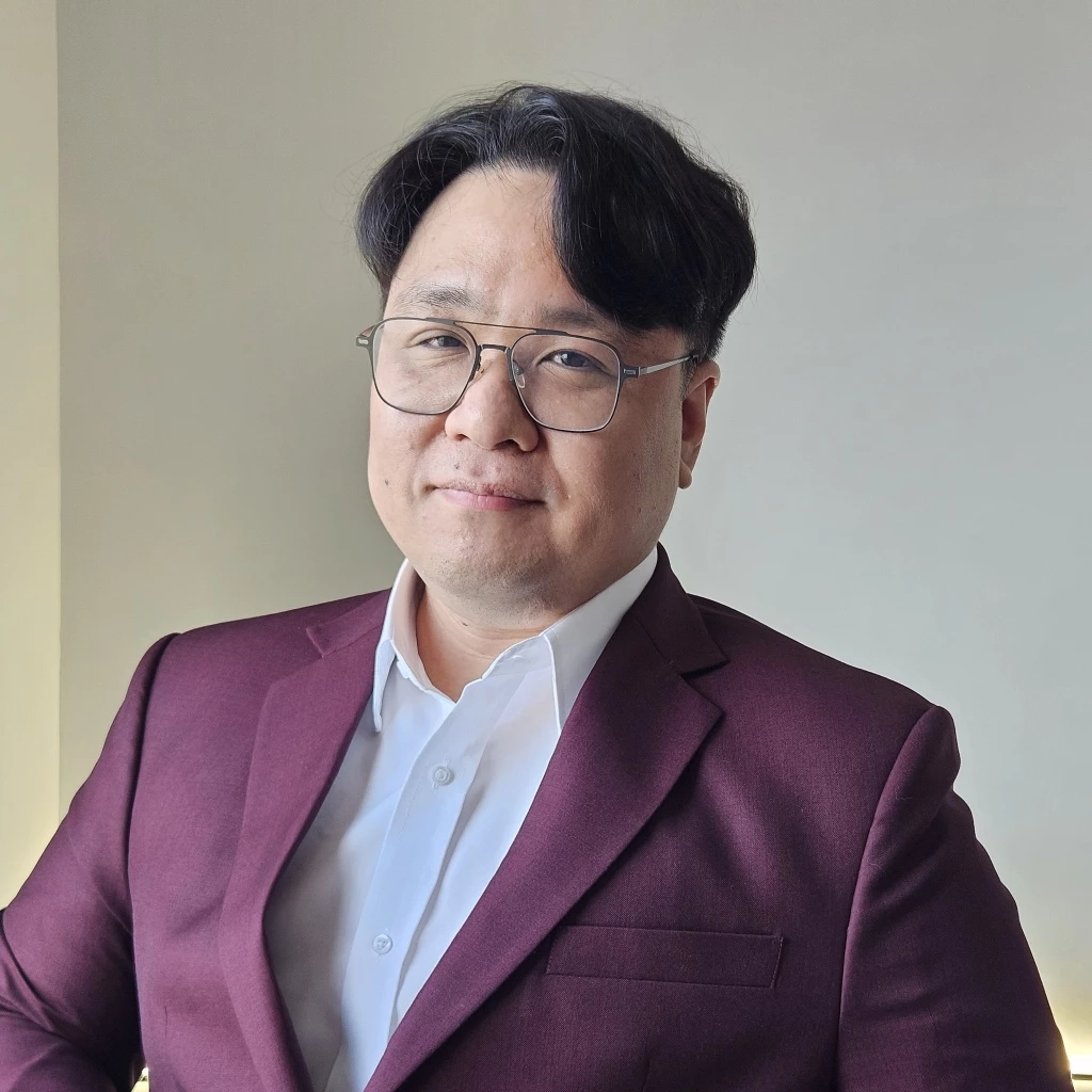 "กูรูไอที" ตั้งข้อสังเกต "บัตรลงคะแนนสีชมพูใหม่" ไม่มี "เลขต้นขั้ว" มอง "ขวาก็เหว ซ้ายก็เหว"