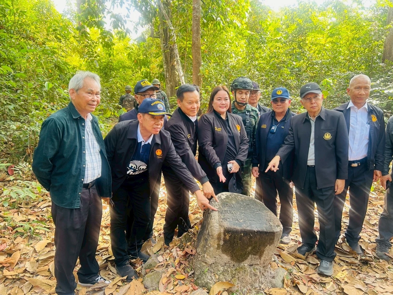 "ประธาน กมธ.ศึกษา MOU 43-44" ลงพื้นที่ชายแดน อุบลฯ รวบรวมข้อมูลแก้ปัญหาชายแดน