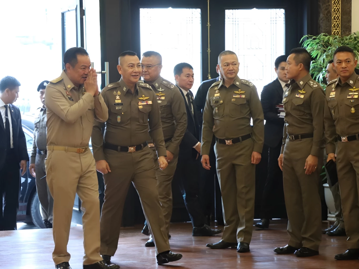 "อนุทิน" นั่งหัวโต๊ะ ก.ตร. นัดถกวาระสำคัญ "ปรับโครงสร้าง-ดันเงินเพิ่มสายสืบสวน"