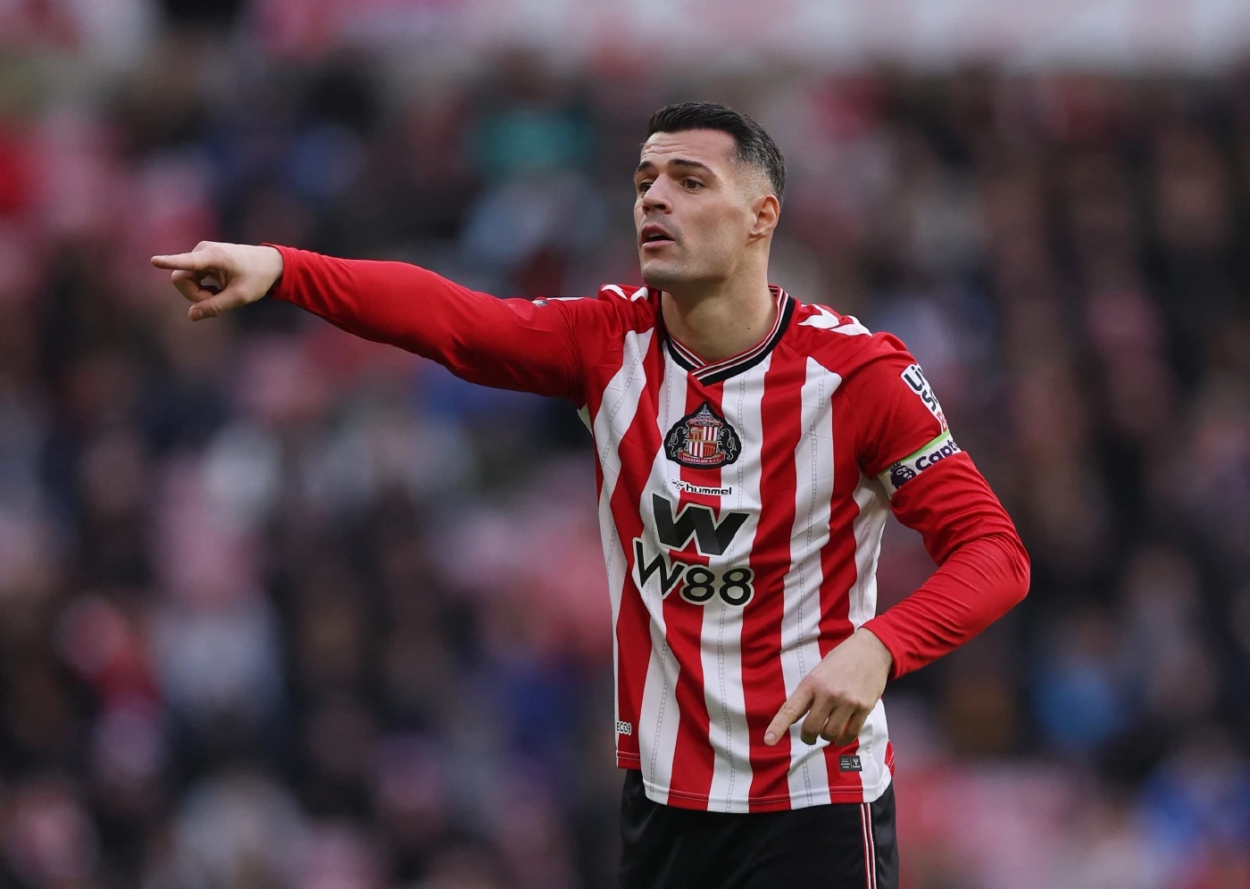 พรีเมียร์ลีกสัปดาห์นี้: เชลซีบุกถิ่นปืนใหญ่ลุ้นล้างอาถรรพ์, ซิตี้เยือนลีดส์ชิงแต้มลุ้นแชมป์