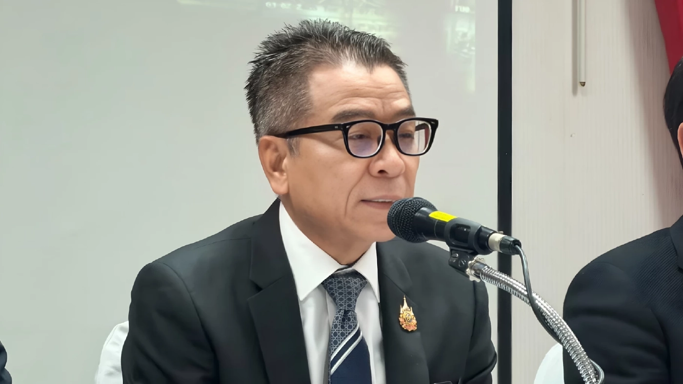 เปิดคลิป! "แสวง" ชิ่งหนีสื่อขึ้นเบนซ์ ปัดให้สัมภาษณ์ ปมปัญหาเลือกตั้งล่วงหน้า