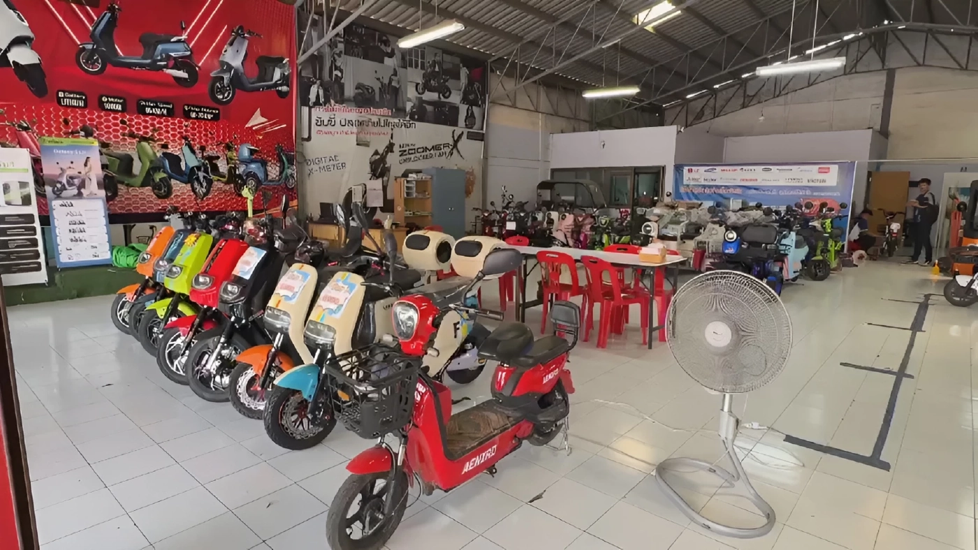 ชาวโคราช เล็งซื้อ "จยย.ไฟฟ้า" ใช้มากขึ้น ตัดกังวล "น้ำมันหายาก"