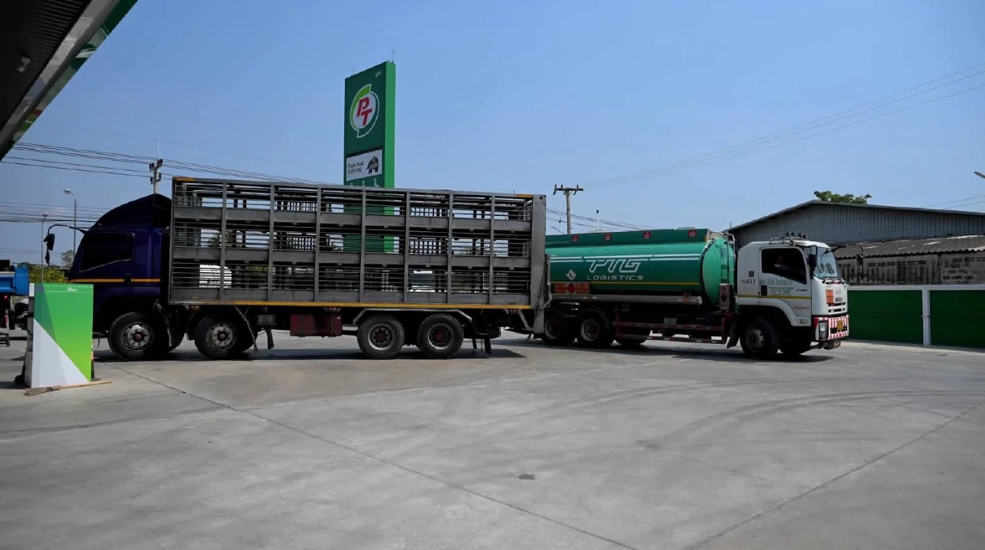 มท.สั่งด่วนผู้ว่าฯ ดีล ตำรวจไฟเขียวให้รถขนส่งน้ำมันวิ่ง 24 ชม.