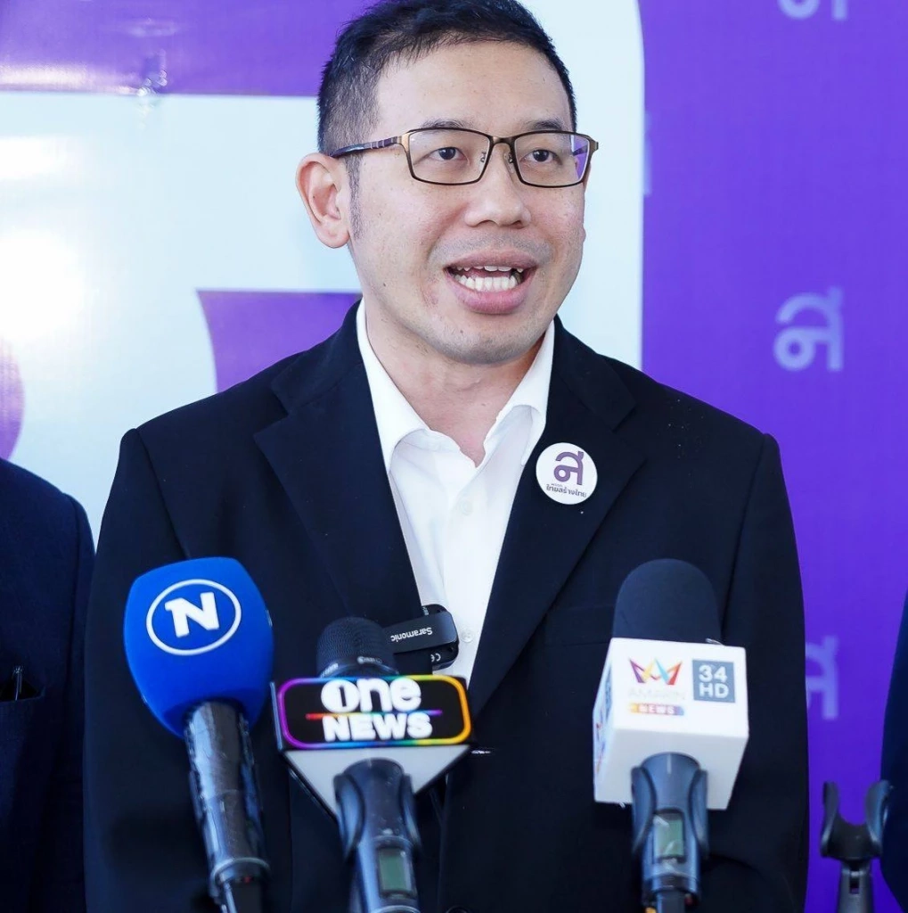 นายปริเยศ อังกูรกิตติ โฆษกพรรคไทยสร้างไทย