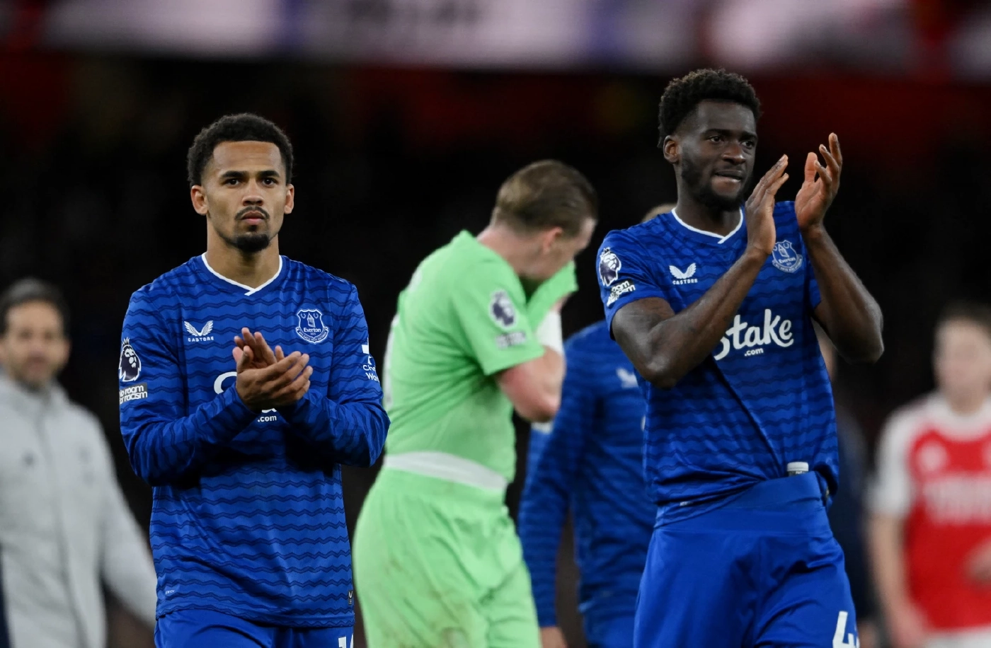 ฟุตบอลอังกฤษสัปดาห์นี้: ปืนฉะเรือใบชิงคาราบาวคัพ-หงส์บุกไบรท์ตัน-สาลิกาลุ้นกู้หน้า