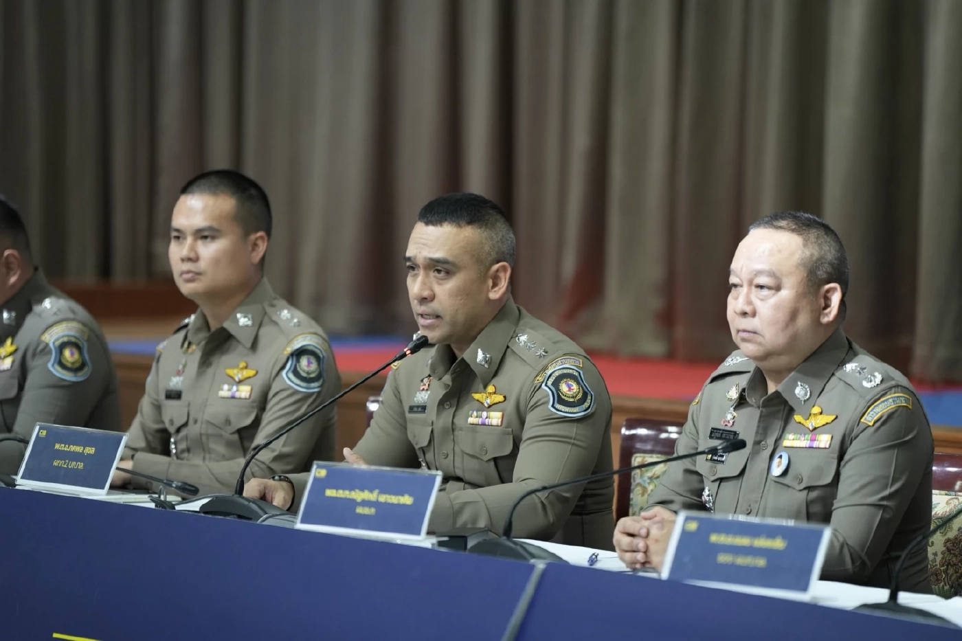 กังขา "โบรกเกอร์ดัง" เปิดช่อง "ฟอกเงิน" โปร่งใส หรือ ตาใส?