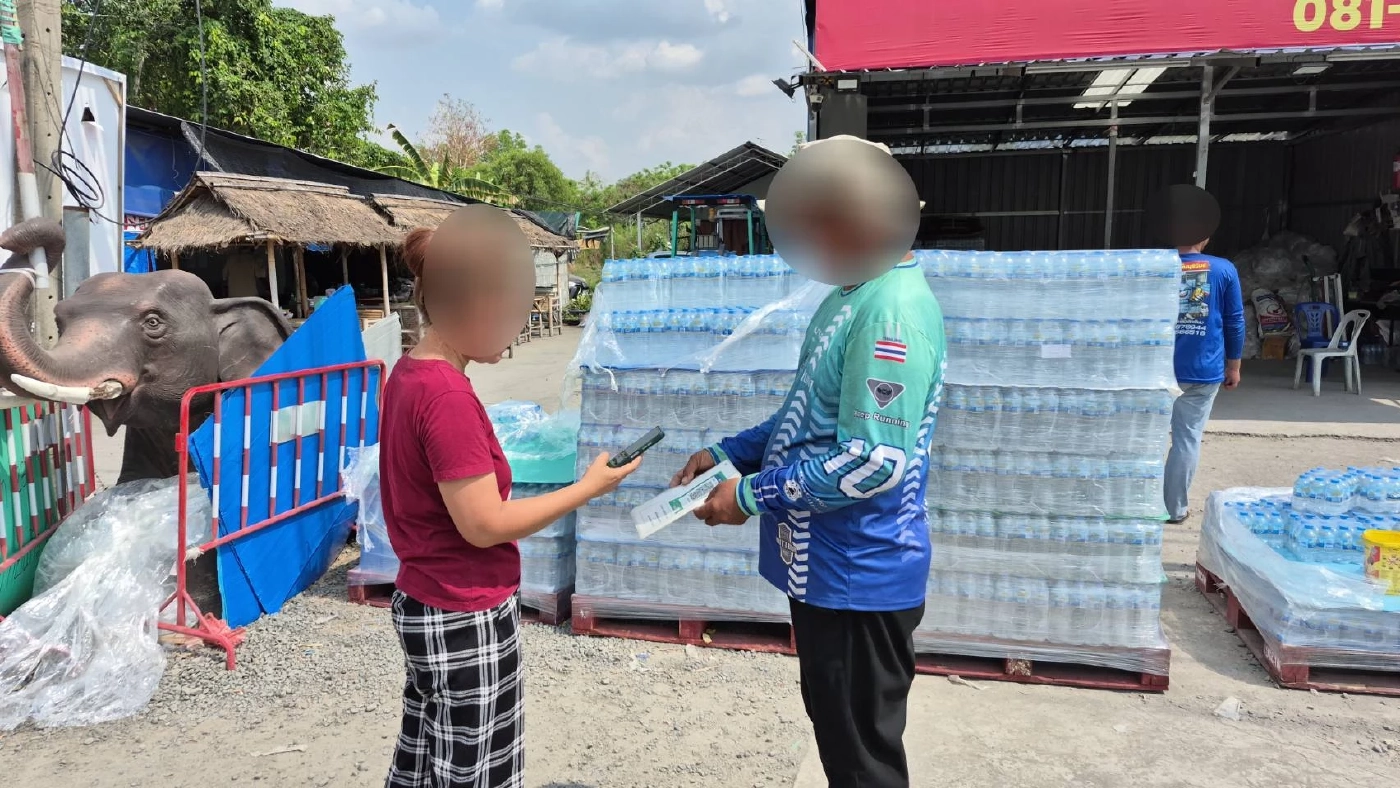 บุรีรัมย์ไม่ไหวแล้ว! อั้นไม่อยู่ "น้ำดื่ม" ขึ้นราคาแพ็กละ 3-5 บาท จ่ายแพงขึ้นแต่รายได้เท่าเดิม