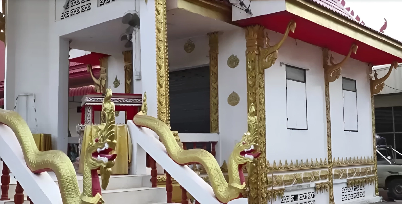 ลามถึงวัด! วัดดังนครพนม "ขาดน้ำมันเผาศพ" จำต้อง "งดรับศพ–ปิดเมรุชั่วคราว" (มีคลิป)