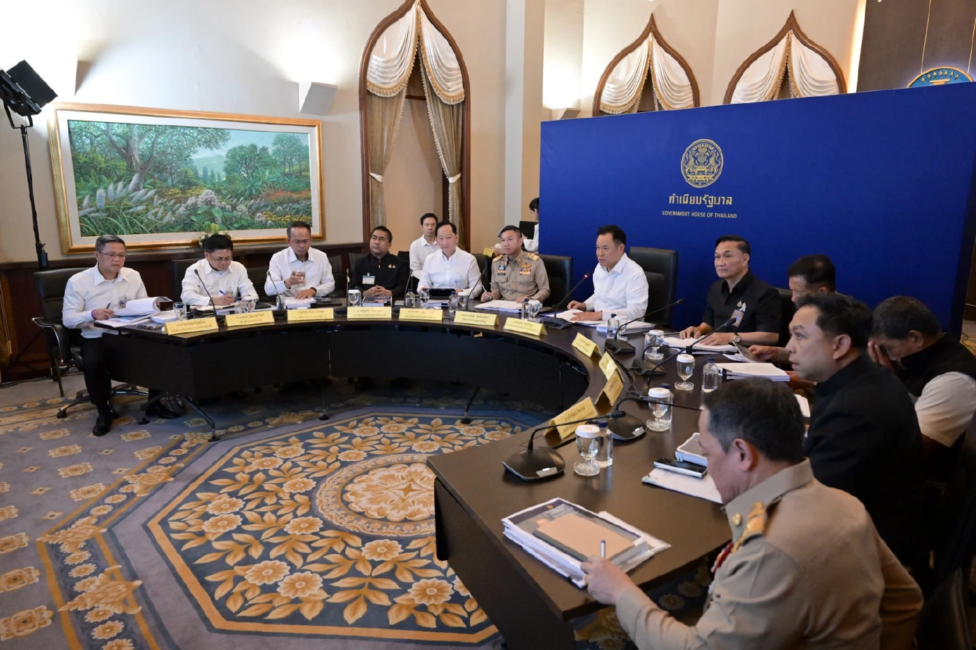 "อนุทิน" สั่งด่วน 76 ผู้ว่าฯ ฟันเด็ดขาดพวกกักตุนสินค้า