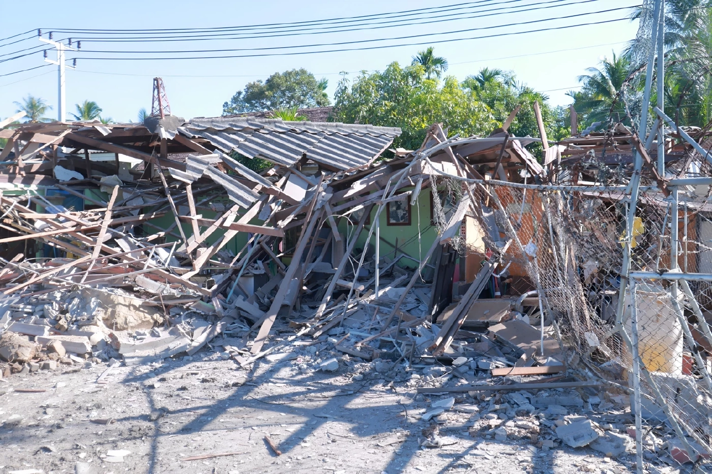 "เสธ.แมว" แนะรัฐบาลใหม่ เร่งรับมือภัยชายแดน 4 ทิศ—ชู "สันติวิธี" ดับไฟใต้