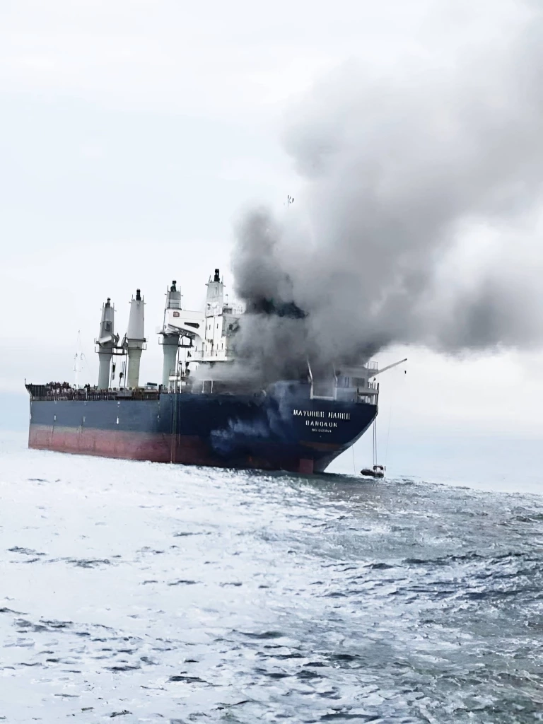 เปิดไทม์ไลน์การดำเนินการของกองทัพเรือ ผบ.ทร. ต่อสายตรงถึง ผบ.ทร.โอมาน ขอบคุณที่ช่วยเหลือลูกเรือไทย