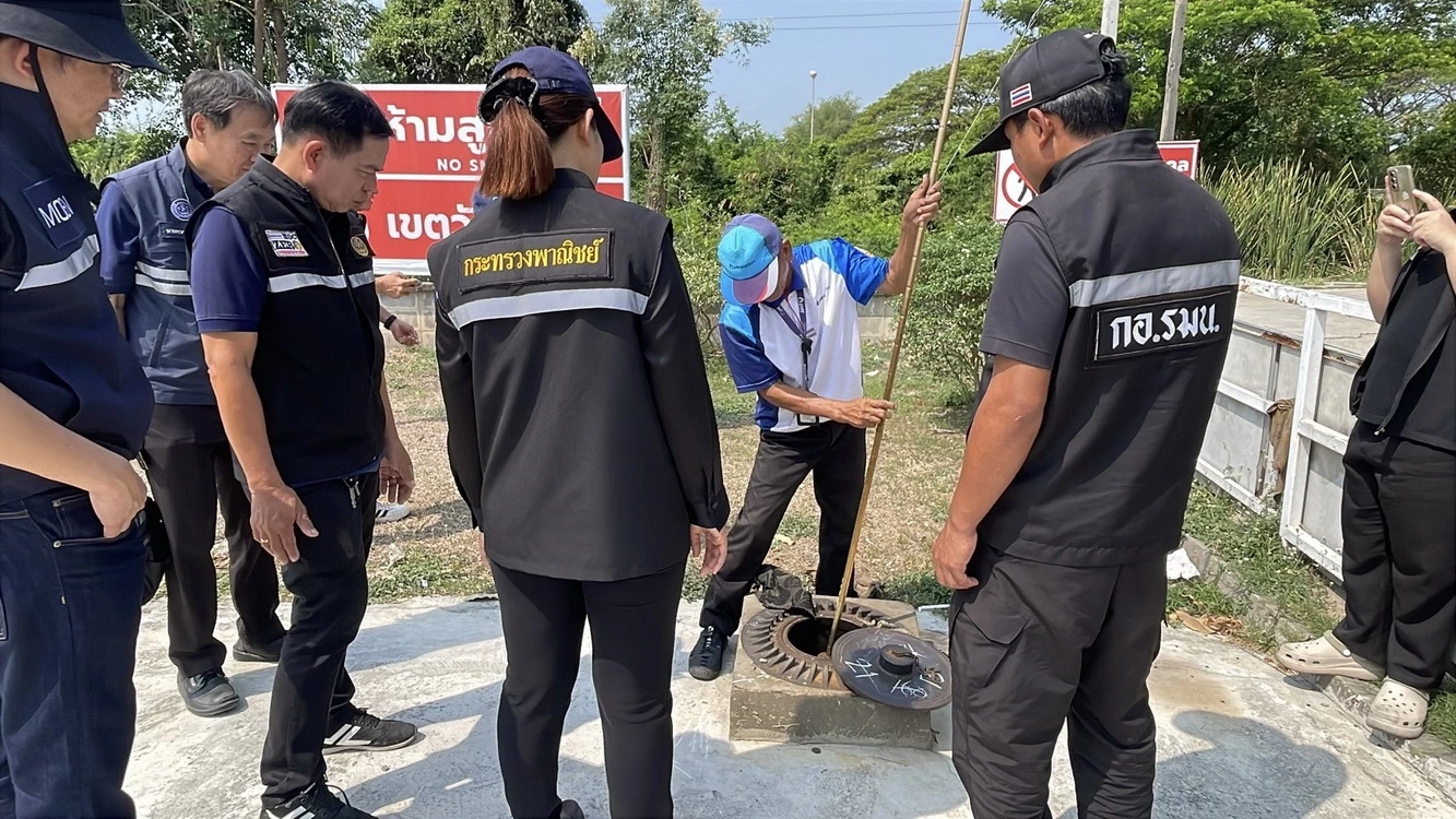 จับโป๊ะ! "คนขับรถน้ำมัน" โอด "ตกเป็นแพะ" ชี้ถูก "หั่นโควตา" หายวับ 2 ใน 3 ทำ "น้ำมันขาดปั๊ม" ไม่ใช่ส่งไม่ทัน