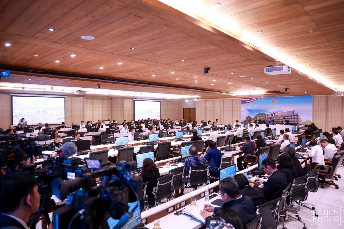 “อนุทิน” ประเดิมเดือด! เรียกทุกองคาพยพ ถกสางปัญหาน้ำมันหาย