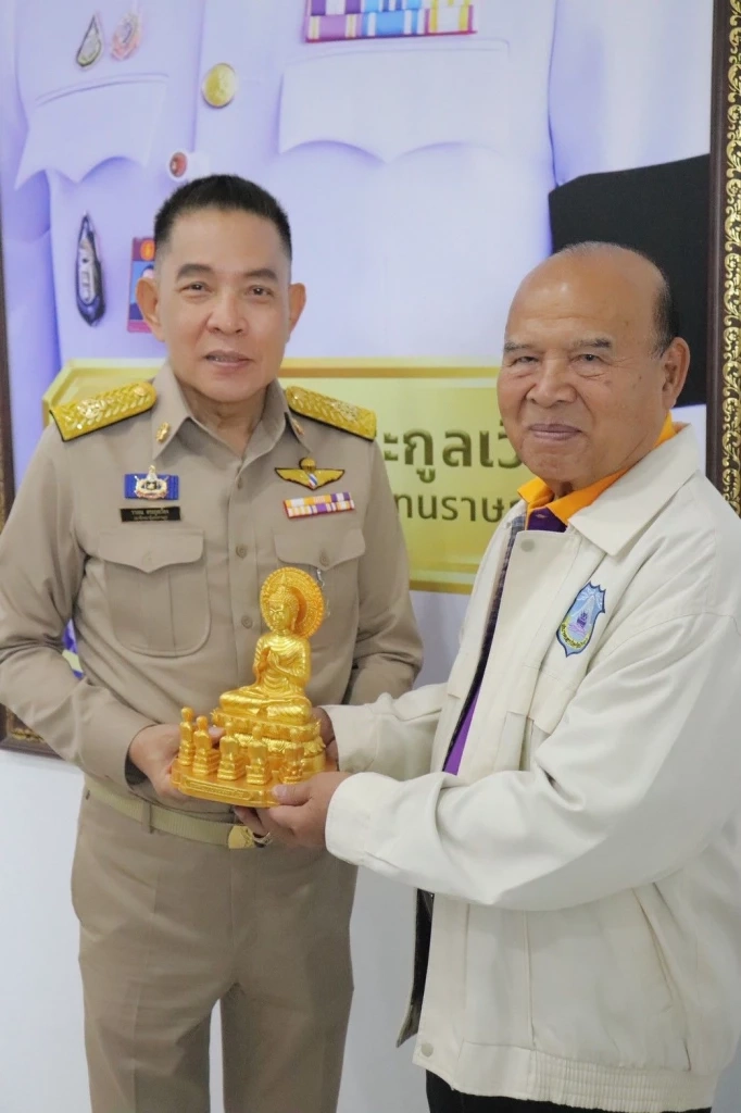 ทางเลือกใหม่ทำบุญใหญ่ เสริมสิริมงคล ประกาศแก้ปากท้องประชาชน