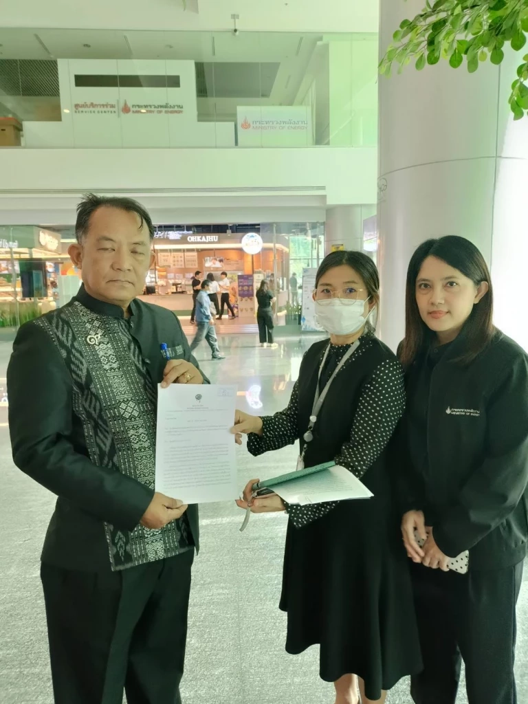 "ศรีสุวรรณ" จี้พลังงานสอบปั๊มกักตุนน้ำมันขู่ฟ้องศาลปกครอง