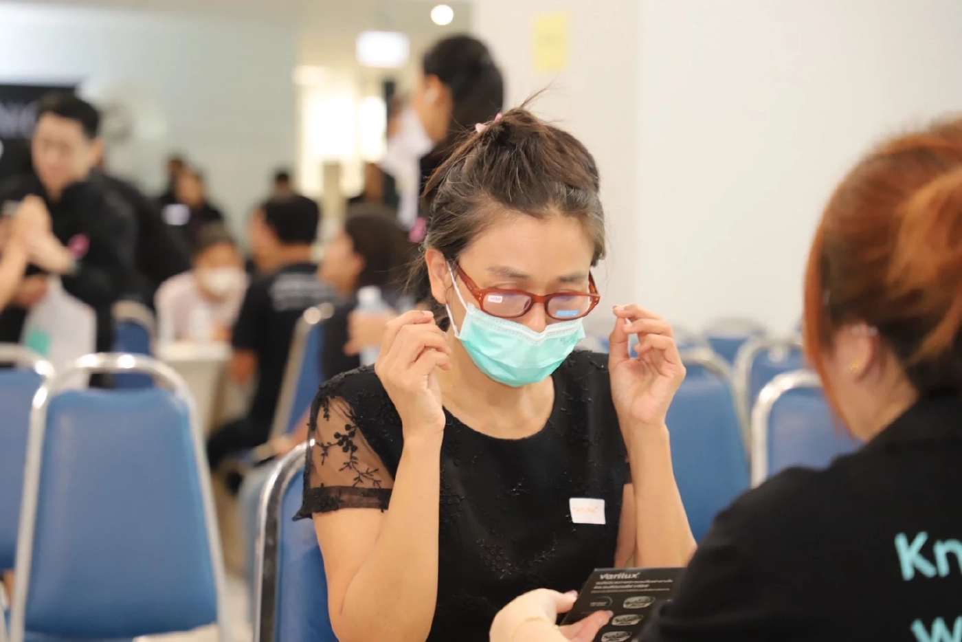 รพ.ตร.จับมือมูลนิธิ OneSight ตรวจสายตาฟรี ประชาชนแห่ร่วม