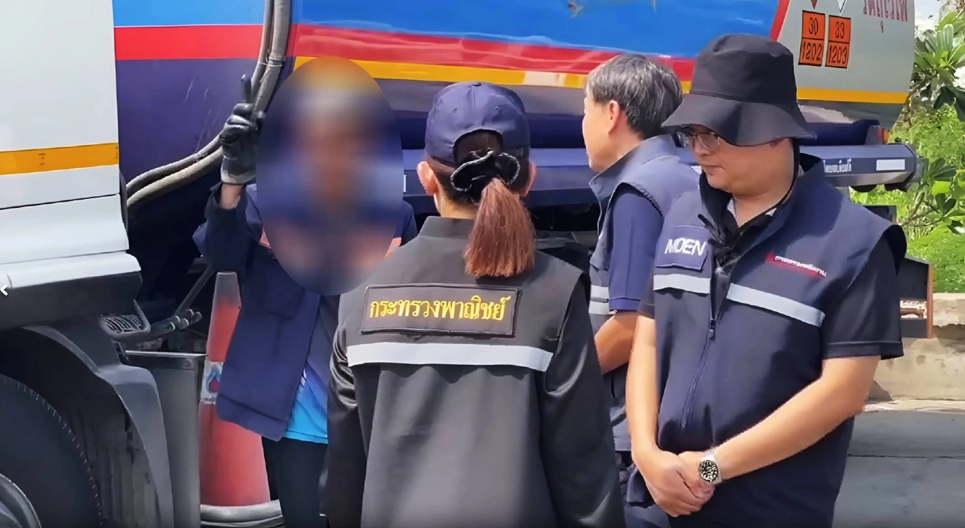 จับโป๊ะ! "คนขับรถน้ำมัน" โอด "ตกเป็นแพะ" ชี้ถูก "หั่นโควตา" หายวับ 2 ใน 3 ทำ "น้ำมันขาดปั๊ม" ไม่ใช่ส่งไม่ทัน