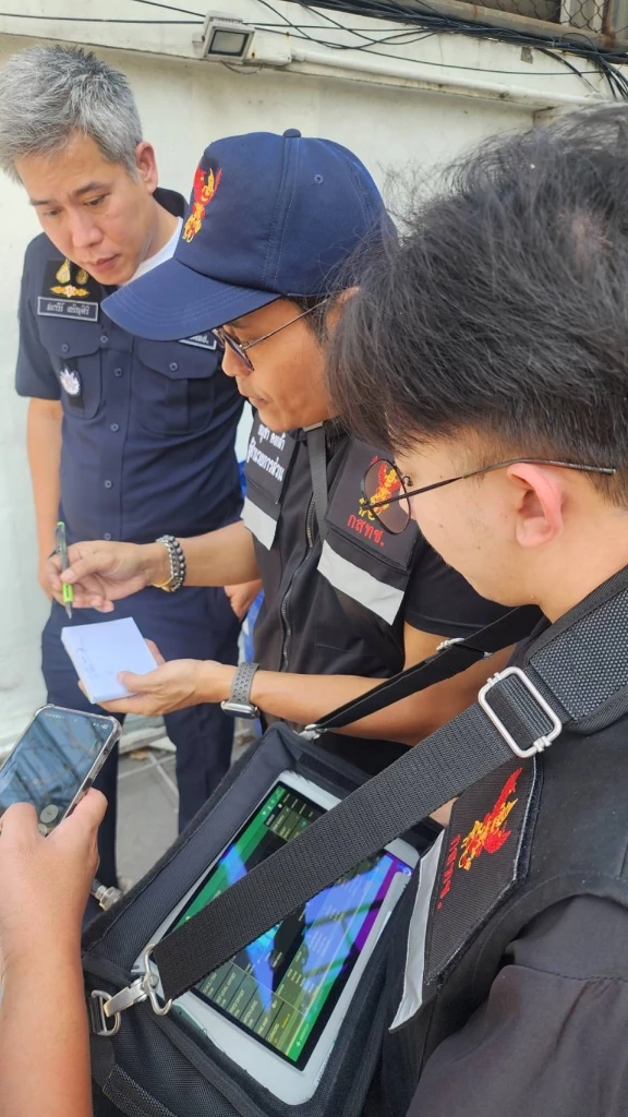 เจอต้นเหตุ! จยย.ดับ-สตาร์ทไม่ติด ขณะผ่าน "ทาวน์อินทาวน์" พบสัญญาณมาจากปล่อยความถี่ทับซ้อน (มีคลิป)